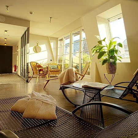 Henri Downtown Hotel 4*