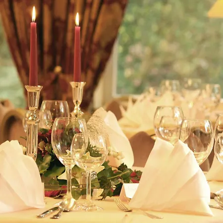 Alt Lohbrügger Hof Hotel 4*