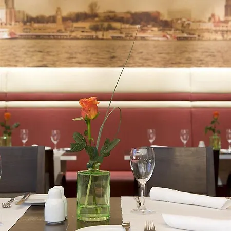 Intercityhotel Hauptbahnhof Hotel