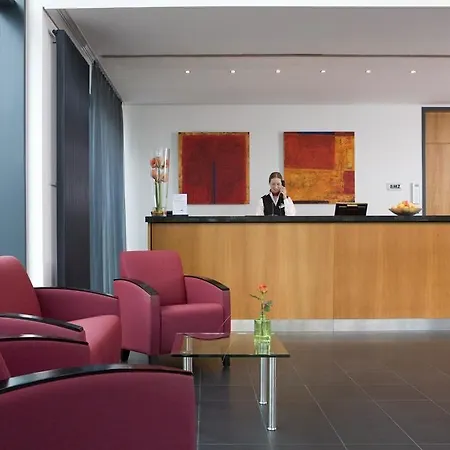 Hotel Intercityhotel Hauptbahnhof 4*