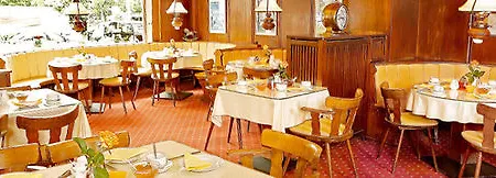 Pacific Hotel 2*