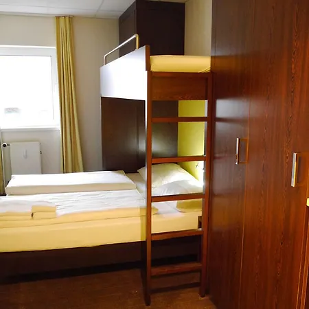 Hotel Bridge