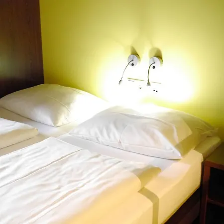 Hotel Bridge