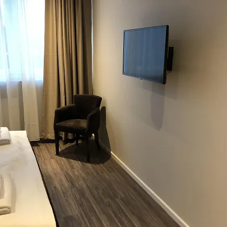 Stadthotel 3*