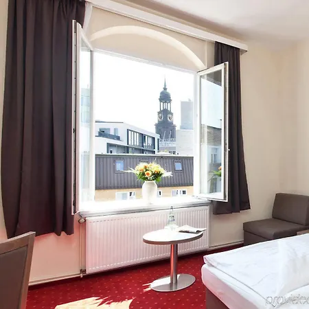 Holstenwall Neustadt Hotel