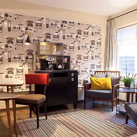Henri Downtown Hotel 4*