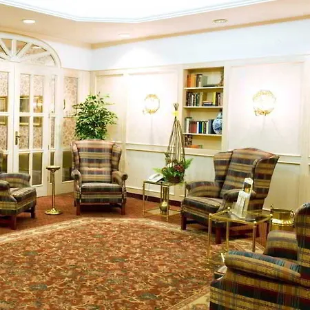 Alt Lohbrügger Hof Hotel 4*