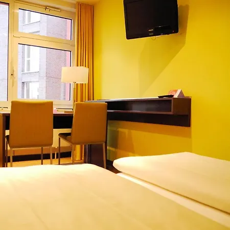 Hotel Bridge