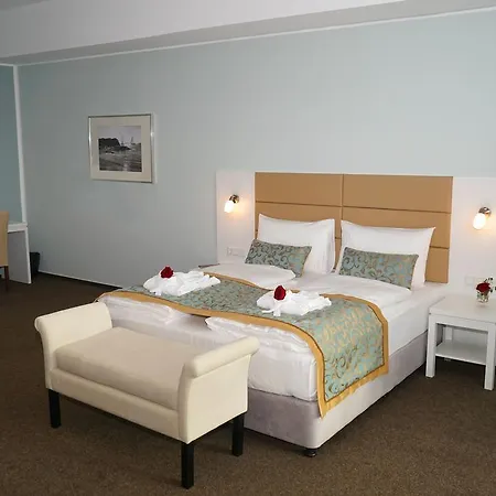 Hotel Class 3*