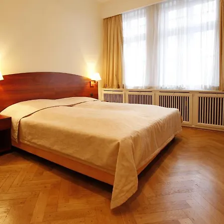 Preuss Im Dammtorpalais