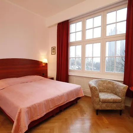 Preuss Im Dammtorpalais Hotel 3*