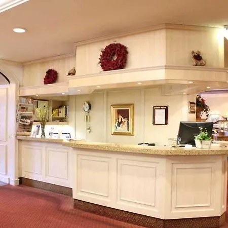 Hotel Alt Lohbrügger Hof 4*