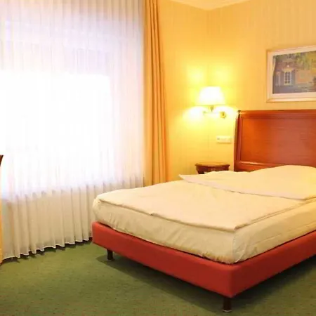 Alt Lohbrügger Hof Hotel 4*