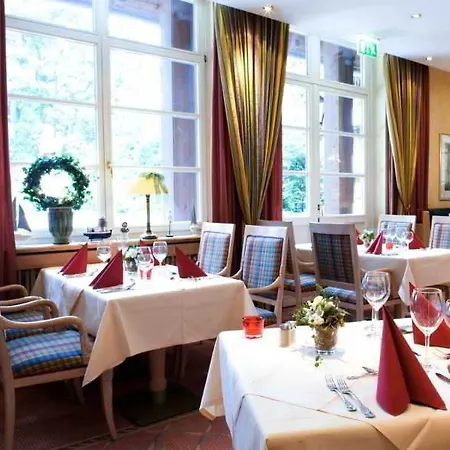 Alt Lohbrügger Hof Hotel 4*