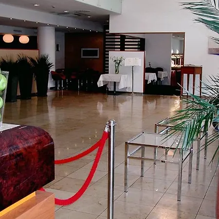 Hotel Nh Altona 4*