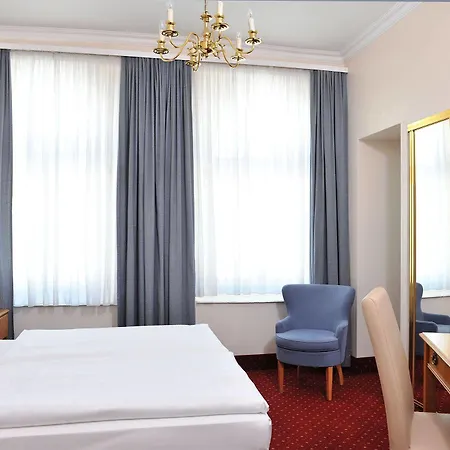 Fuerst Bismarck 3* Hamburg