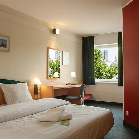 Egon Hotel