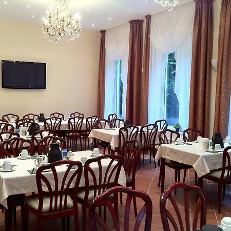 Hotel STORY Hamburg 2*