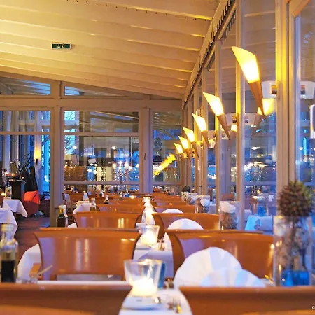 Traditionshaus By Zollenspieker Faehrhaus 4*