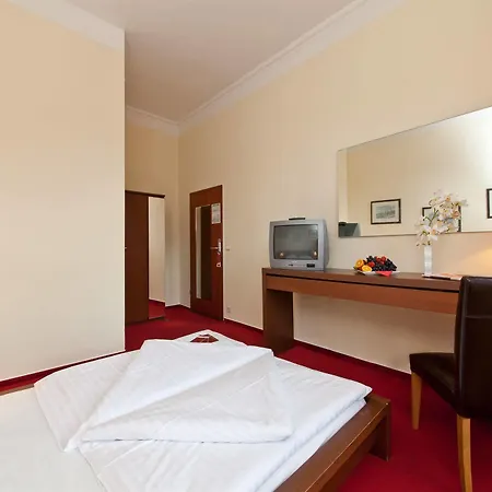Holstenwall Neustadt 3* Amburgo