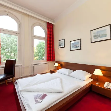 Holstenwall Neustadt 3*