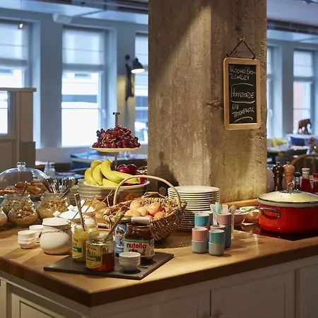 Henri Downtown Hotel 4*