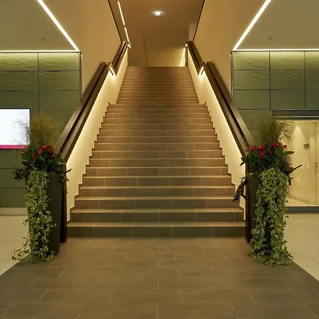 Hyperion 5* Hamburg