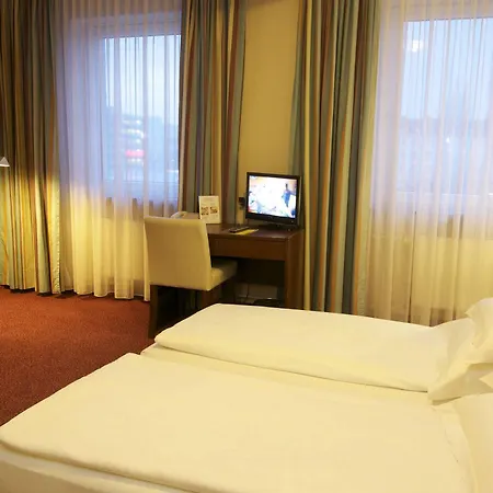 Hotel Central Hamburg 2*
