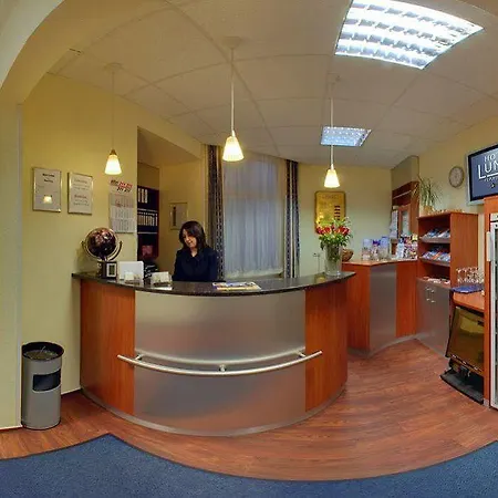 鲁门霍普巴霍夫酒店 汉堡