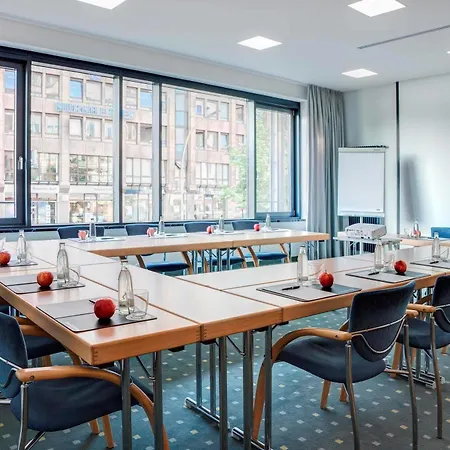 Intercityhotel Hauptbahnhof 4*