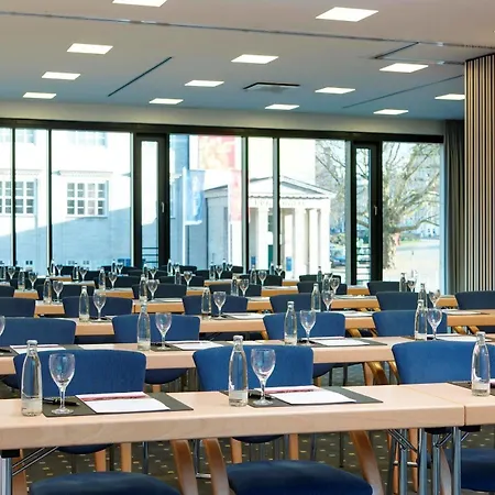 Intercityhotel Hauptbahnhof 4*
