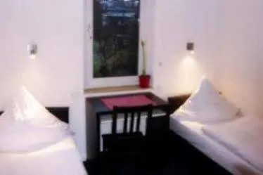 Arcade Hotel & Hostel Hamburg 2*