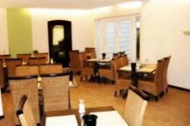 Arcade Hotel & Hostel Hamburg 2*
