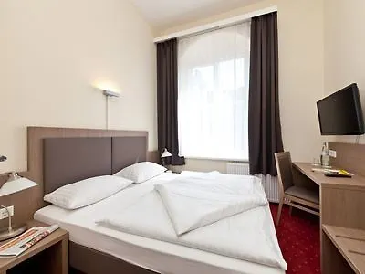 Holstenwall Neustadt Hotel 3*