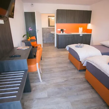 Hotel A7 2*