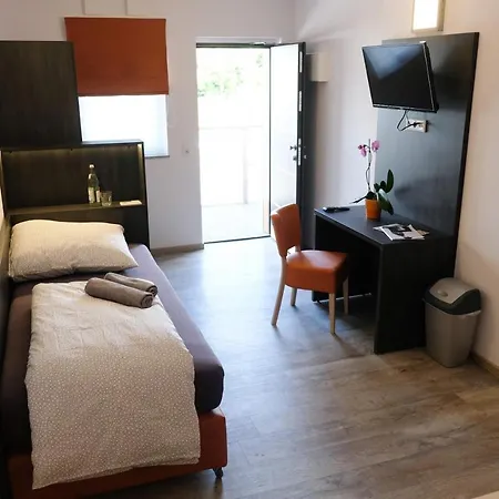 A7 Hotel