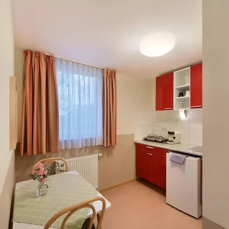 Meinhotel Hotell 2*