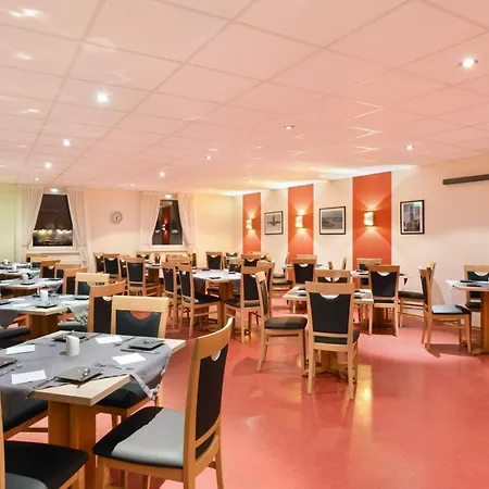Meinhotel Hotell 2*