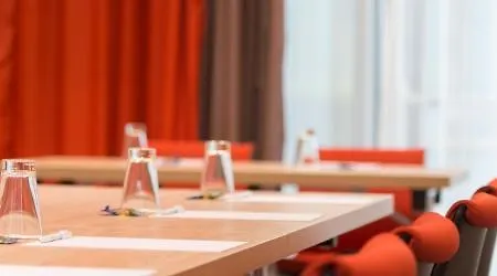 Hotel - - Hafencity By Ihg 4*