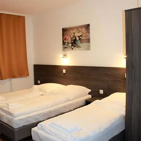 Pionier Wandsbek Hotel 2*