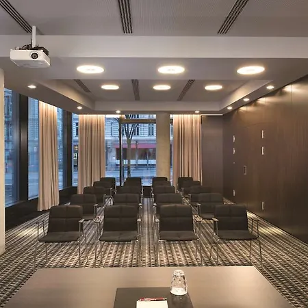 Hotel Adina Speicherstadt 4*