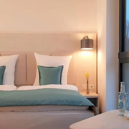 Apricot Hotel 3*