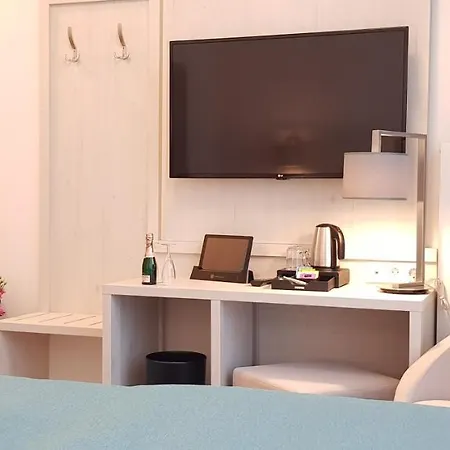 Hotel Apricot