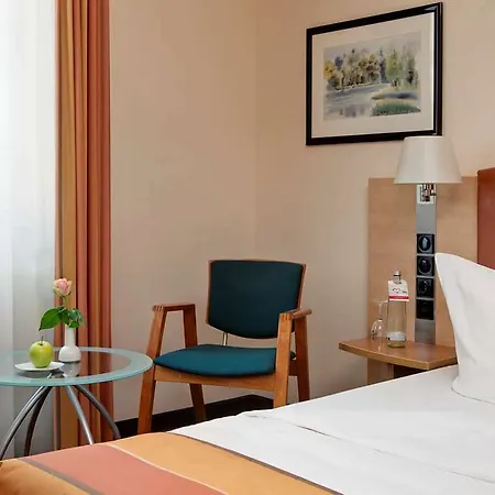 Intercityhotel Hauptbahnhof Hotel 4*