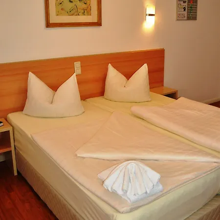 Szálloda Budapester Hof 2*