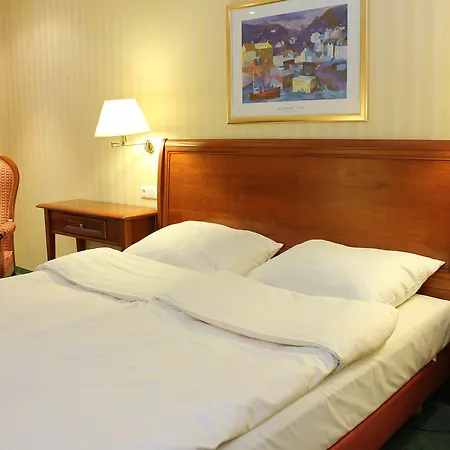Alt Lohbrügger Hof 4*