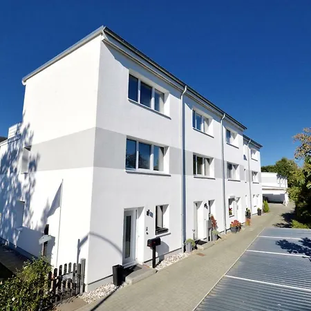 Apartment Urbaner Lifestyle Im Klimaneutralen Effizienzhaus Hamburg