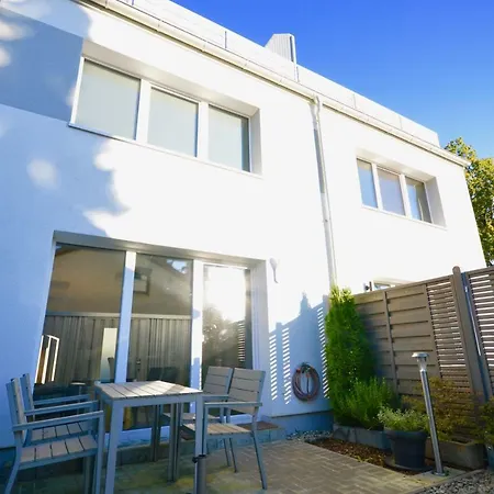 Urbaner Lifestyle Im Klimaneutralen Effizienzhaus Apartment