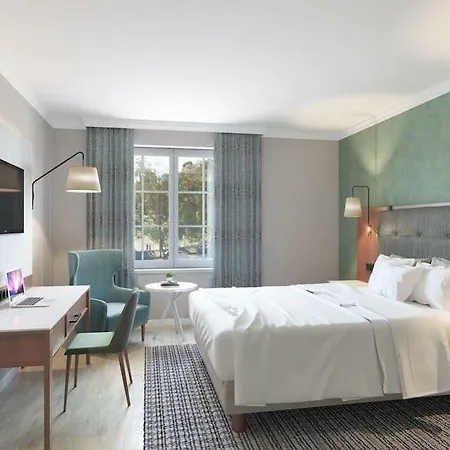 Courtyard By Marriott Airport Hotel 4*