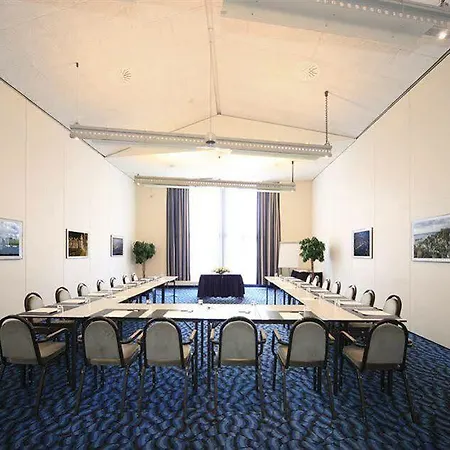 Отель H4 Bergedorf 4*